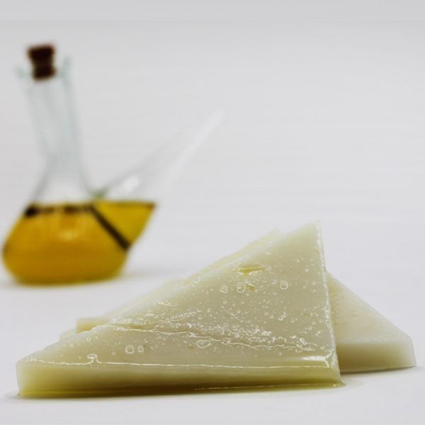 Queso de cabra curado con aceite de oliva virgen - Sabores del Pueblo